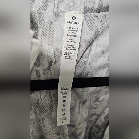 Lululemon Reversible Bomber - Picture 5 of 5